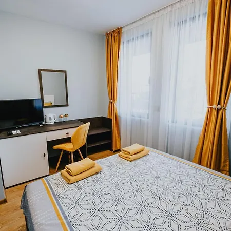 Хотел Miletia *